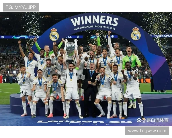 皇马欧冠颁奖仪式及历届夺冠庆典回顾 皇马欧冠颁奖仪式及历届夺冠庆典回顾