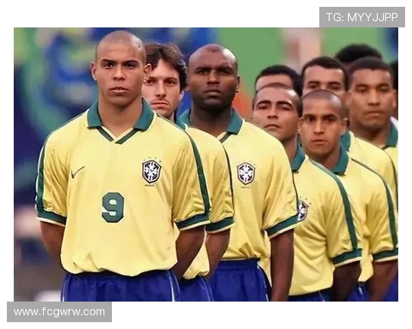 1998年世界杯巴西与荷兰四强激战回顾:一场经典对决与泪水的交织 1998年世界杯巴西与荷兰四强激战回顾:一场经典对决与泪水的交织